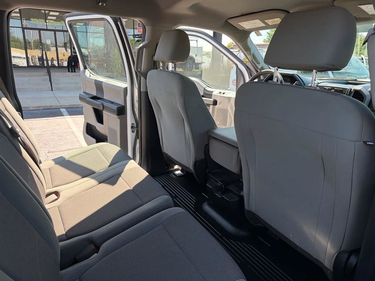 Used 2017 Ford F250 XL w/ Power Equipment Group AWD/4WD image 21