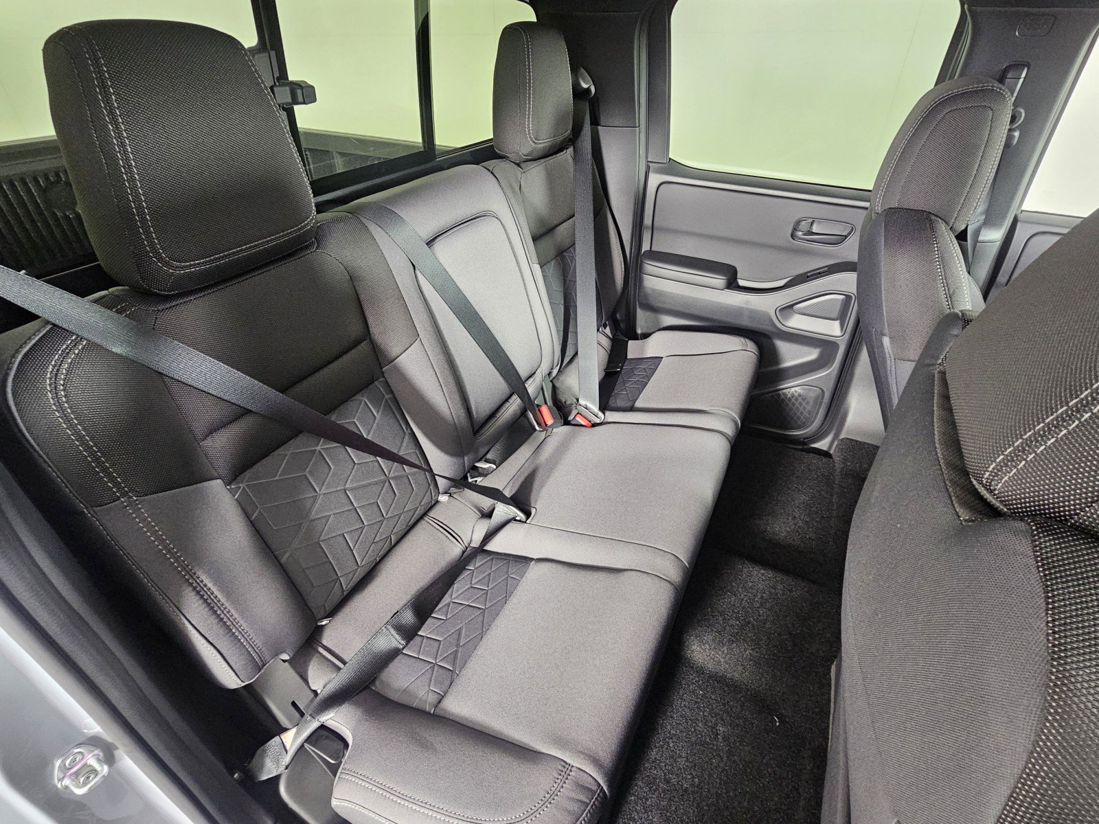 New 2026 Nissan Frontier SV w/ Tow Package image 17