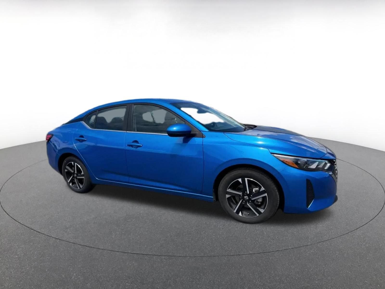 Used 2025 Nissan Sentra SV FWD video 2
