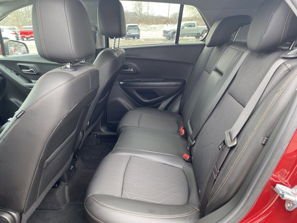 Certified 2022 Chevrolet Trax LT w/ Driver Confidence Package image 17