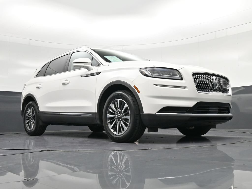 Used 2023 Lincoln Nautilus Reserve FWD image 30