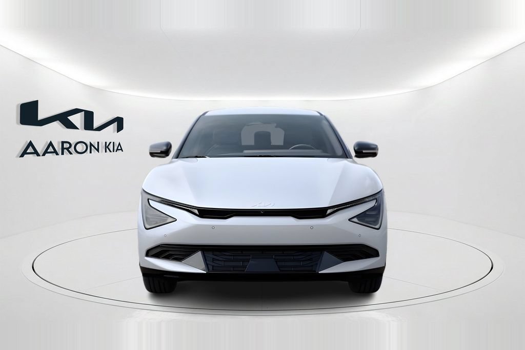 New 2026 Kia EV6 Wind RWD image 2