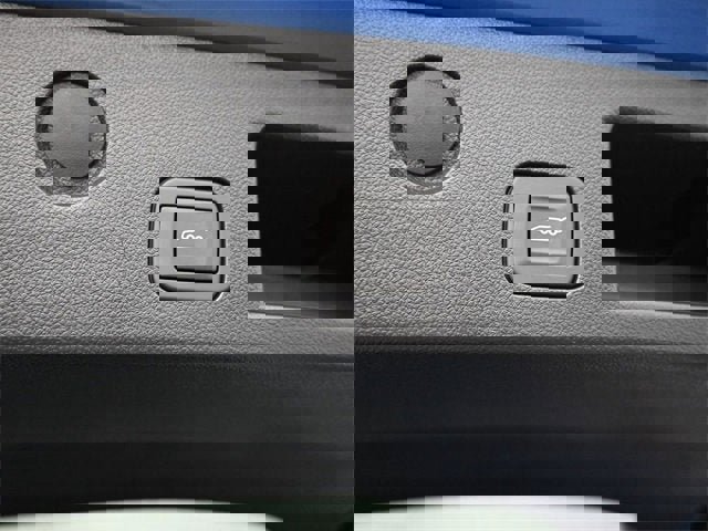 New 2026 Chevrolet Equinox ACTIV w/ Convenience Package III image 37