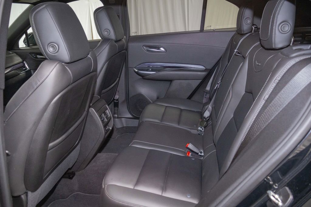 Used 2023 Cadillac XT4 Luxury w/ Cold Weather Package image 12