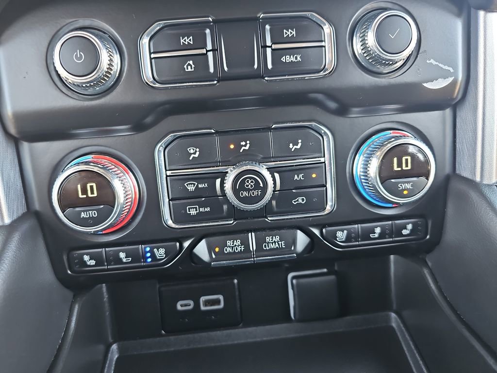 Used 2024 GMC Yukon XL SLT image 23