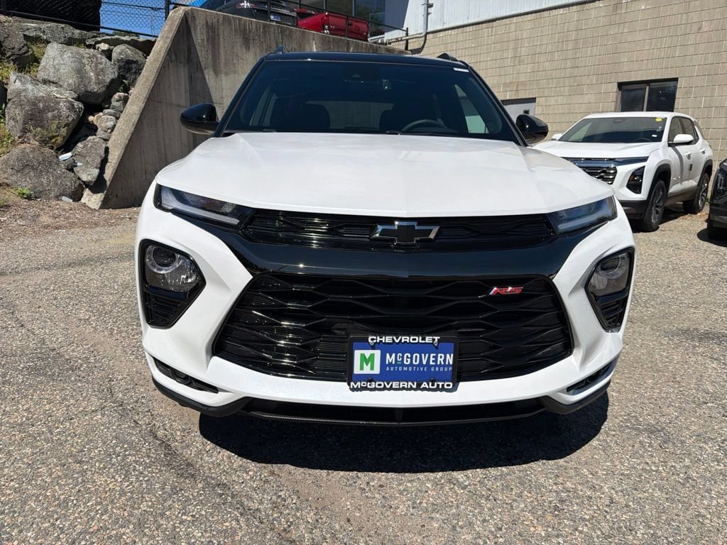 Used 2023 Chevrolet TrailBlazer RS w/ Technology Package AWD/4WD image 10