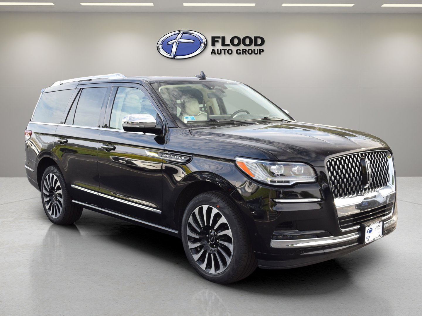 Used 2022 Lincoln Navigator Black Label image 1
