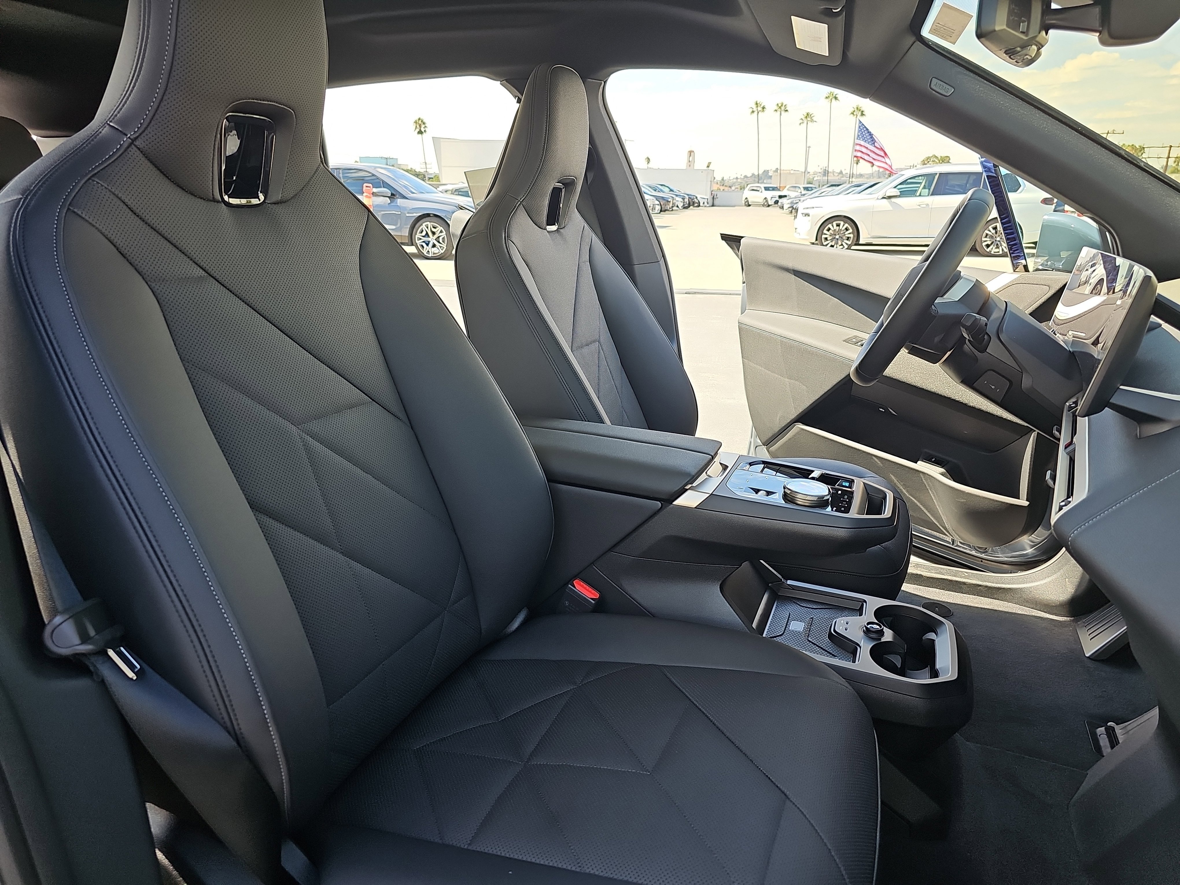 New 2026 BMW iX xDrive60 w/ Premium Package image 10