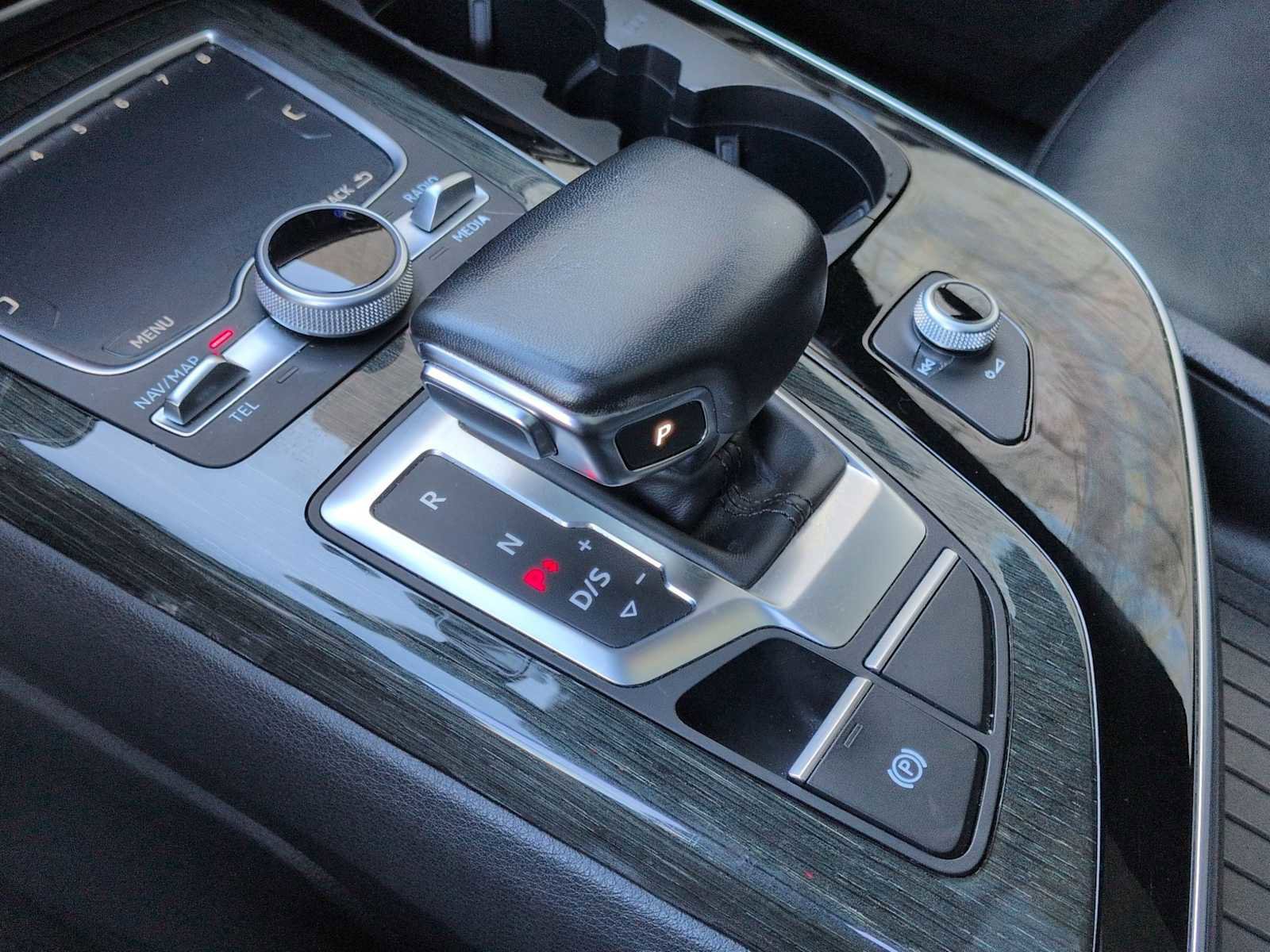 Used 2017 Audi Q7 3.0T Premium Plus image 34