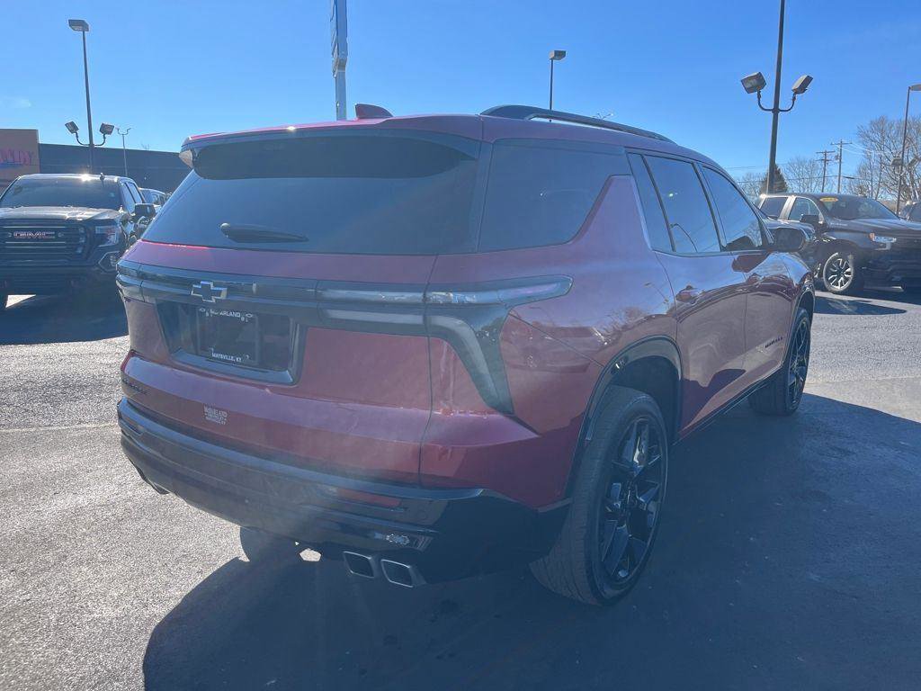 Used 2025 Chevrolet Traverse RS w/ LPO, Floor Liner Package FWD image 5