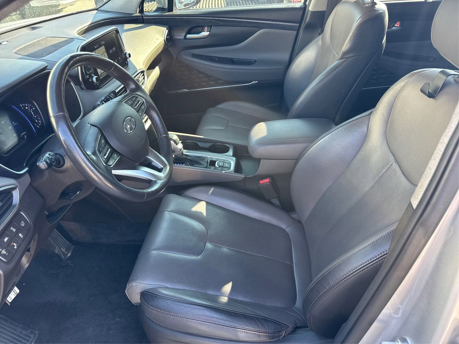 Used 2019 Hyundai Santa Fe AWD image 13