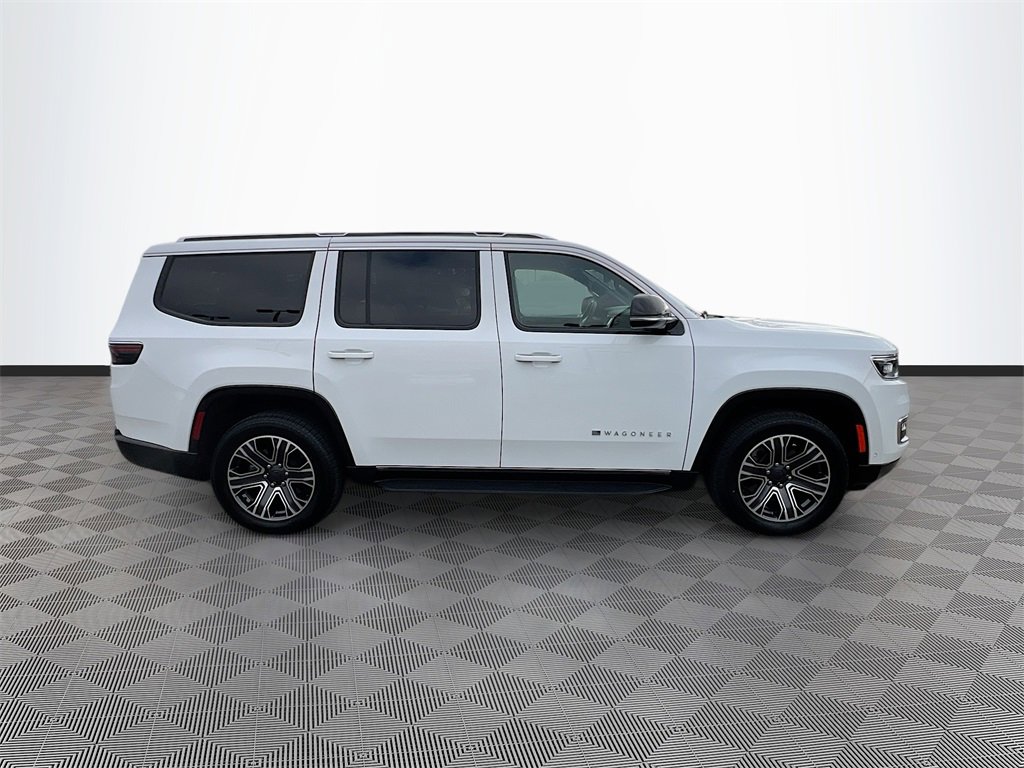 Used 2024 Jeep Wagoneer Series II w/ Flexible Seating Group image 8