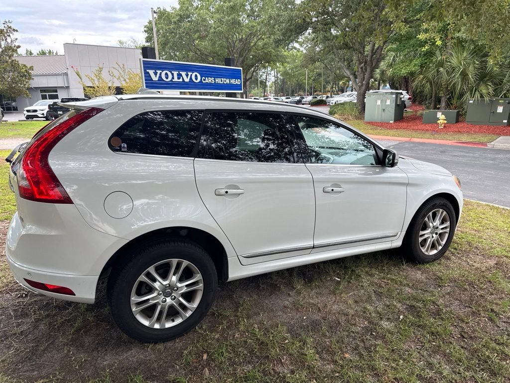 Used 2016 Volvo XC60 T5 Platinum FWD image 4
