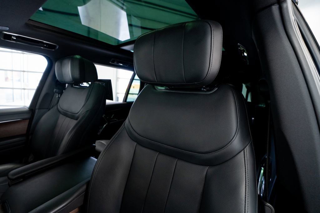 Used 2023 Land Rover Range Rover Long Wheelbase Autobiography AWD/4WD image 37