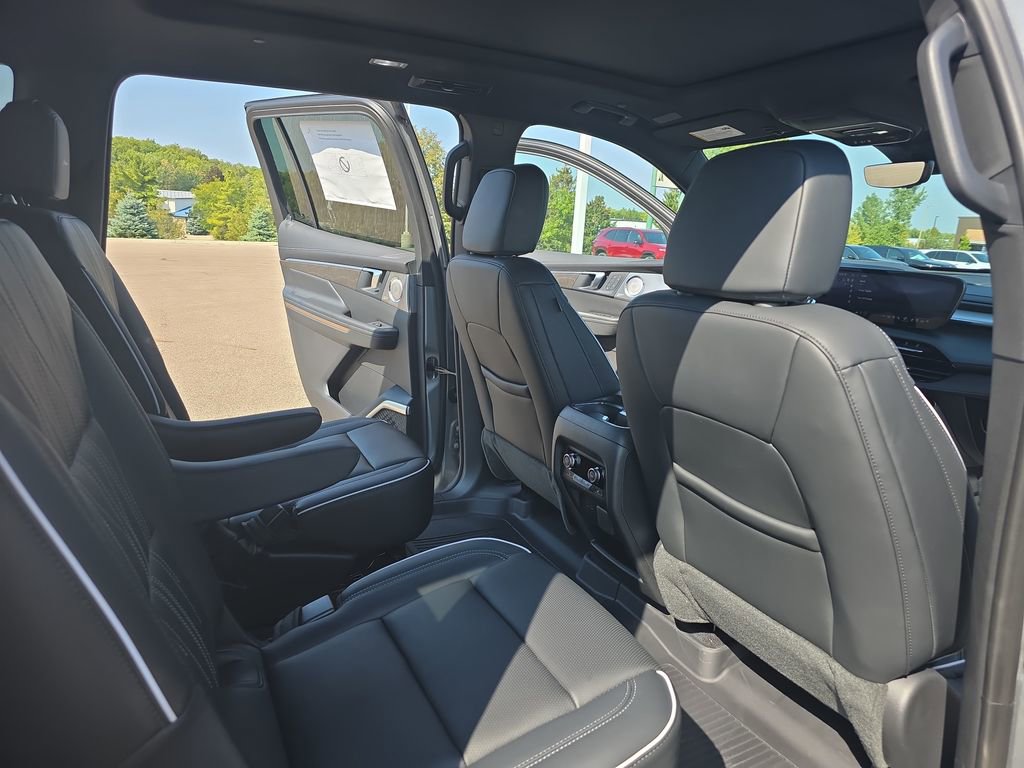 New 2026 Buick Enclave Avenir w/ Super Cruise Package image 11
