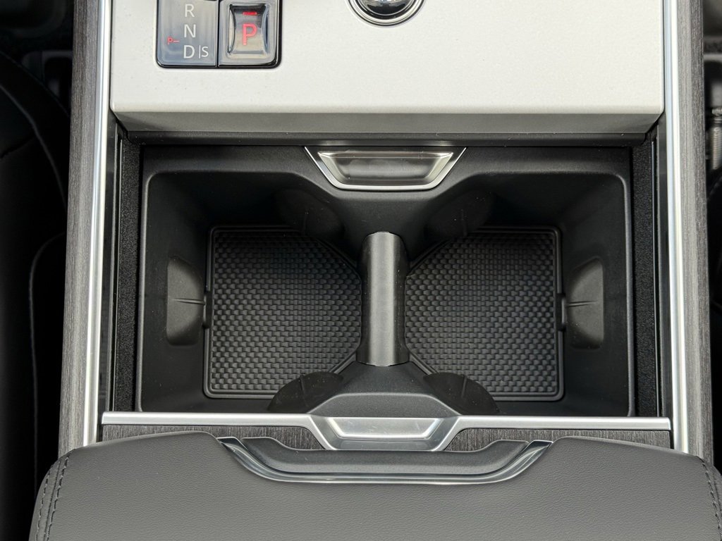 New 2025 Land Rover Range Rover SE image 21