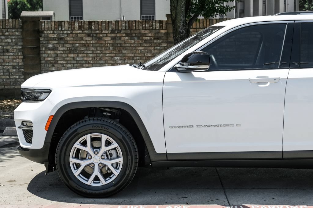 Used 2022 Jeep Grand Cherokee Limited RWD image 21