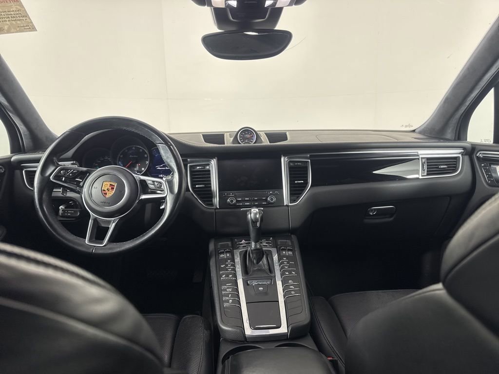 Used 2018 Porsche Macan Turbo image 9