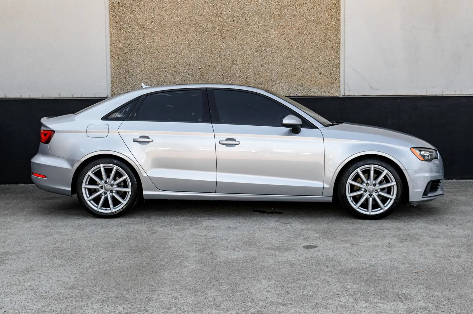 Used 2016 Audi A3 1.8T Premium FWD image 9