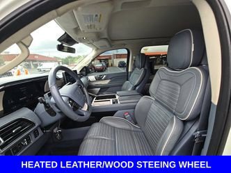 Used 2022 Lincoln Navigator L Black Label AWD/4WD image 7