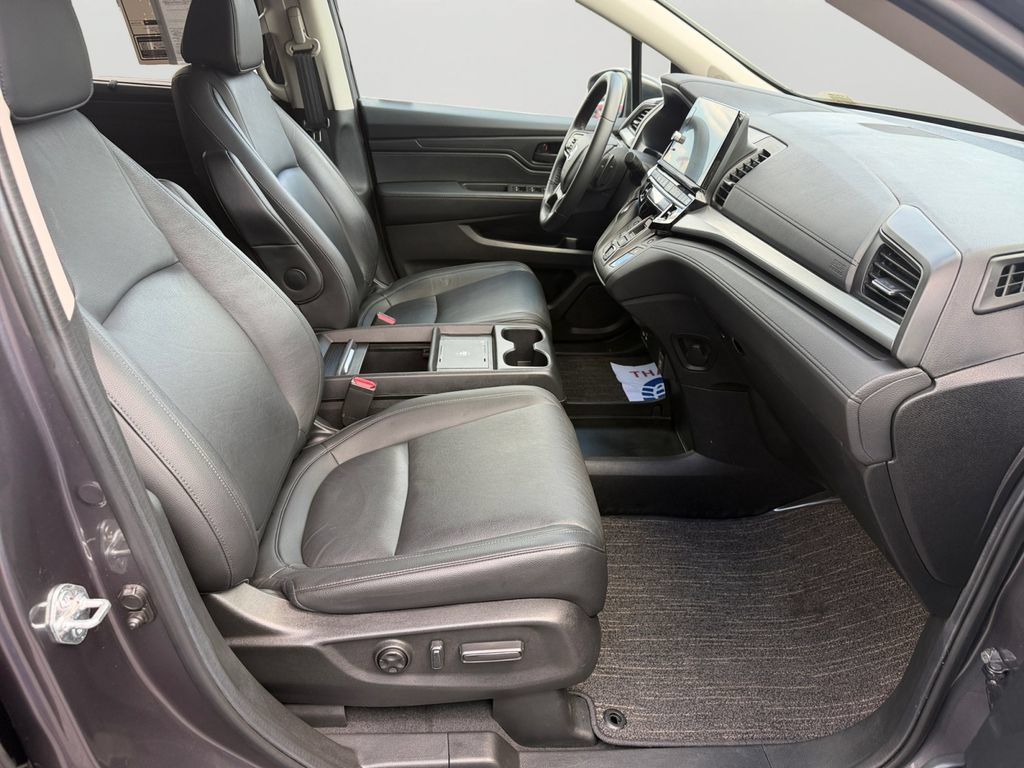 Used 2025 Honda Odyssey EX-L image 12