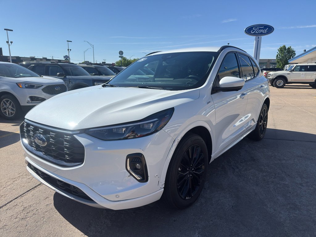 Used 2023 Ford Escape ST-Line Elite AWD/4WD image 1