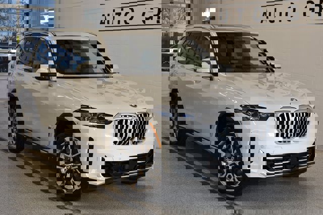 New 2026 BMW X5 xDrive50e image 31