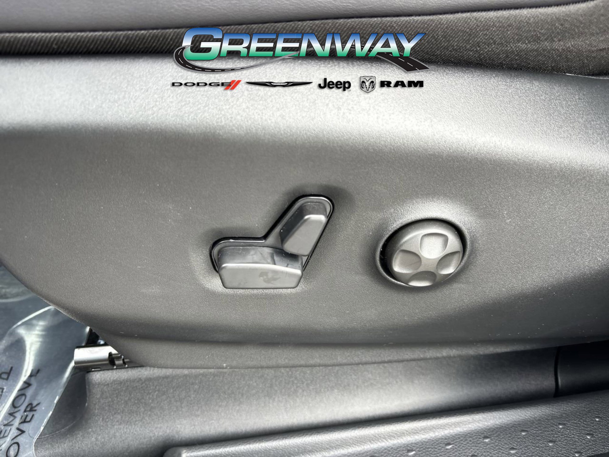 New 2026 Chrysler Pacifica Select image 20