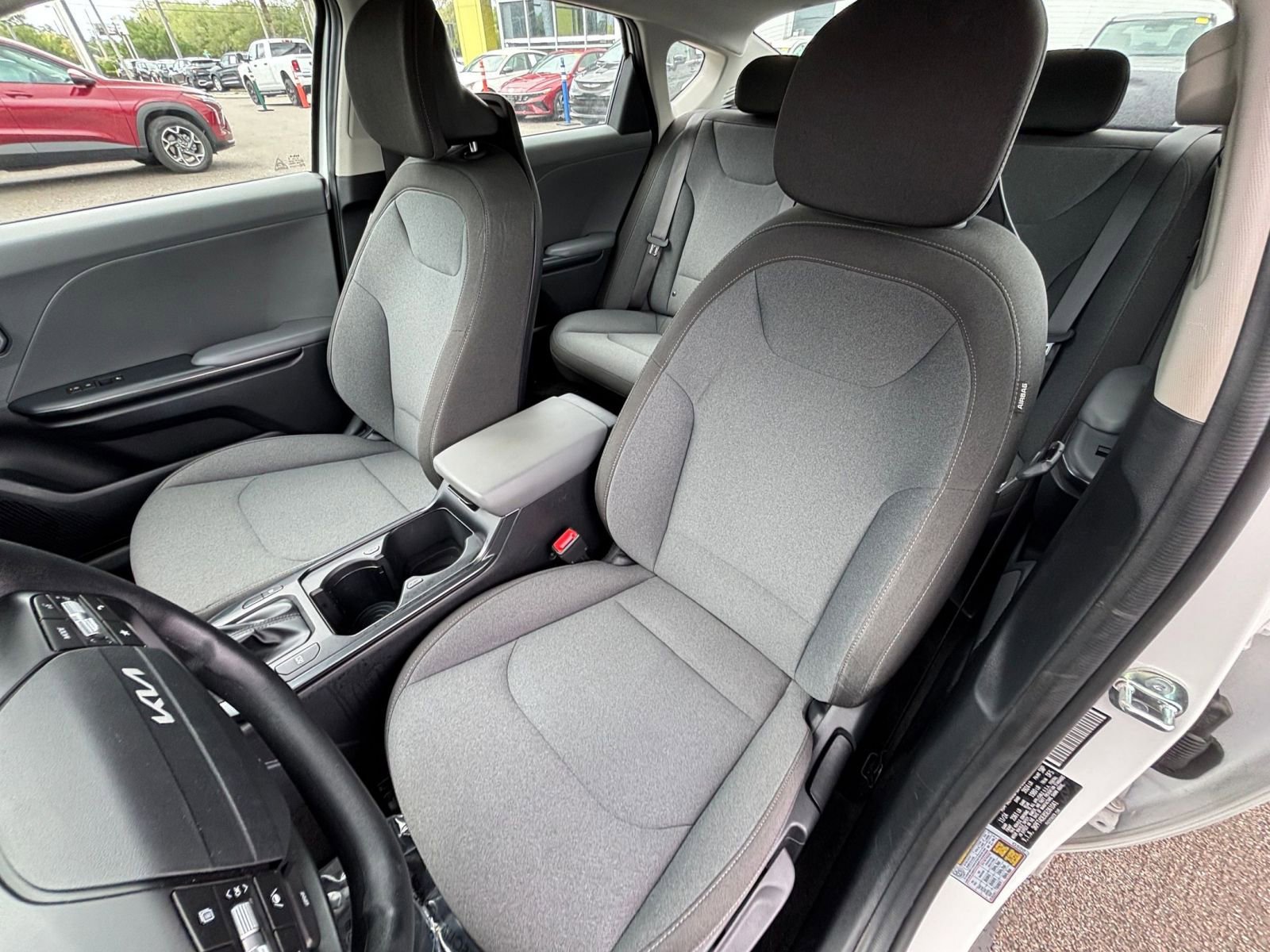 Used 2025 Kia K4 FWD image 35