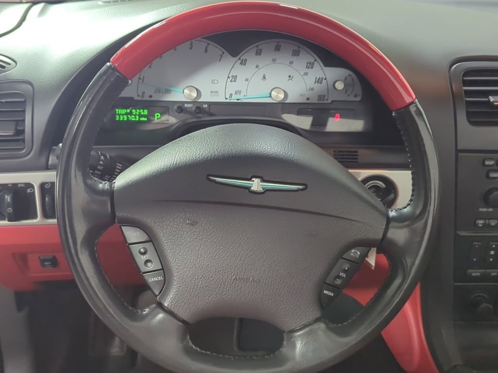 Used 2002 Ford Thunderbird RWD image 17
