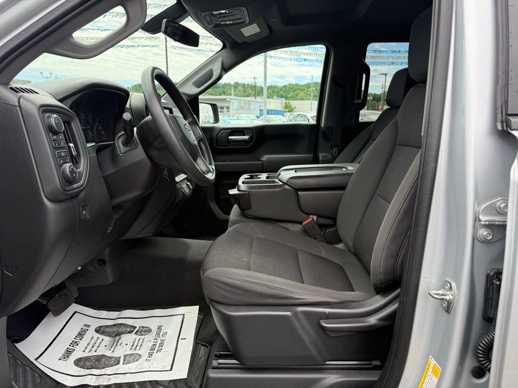 Used 2021 Chevrolet Silverado 1500 Custom w/ LPO, Dark Essentials Package AWD/4WD image 10