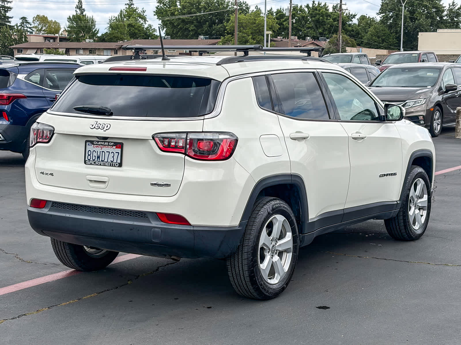 Used 2018 Jeep Compass Latitude AWD/4WD image 4