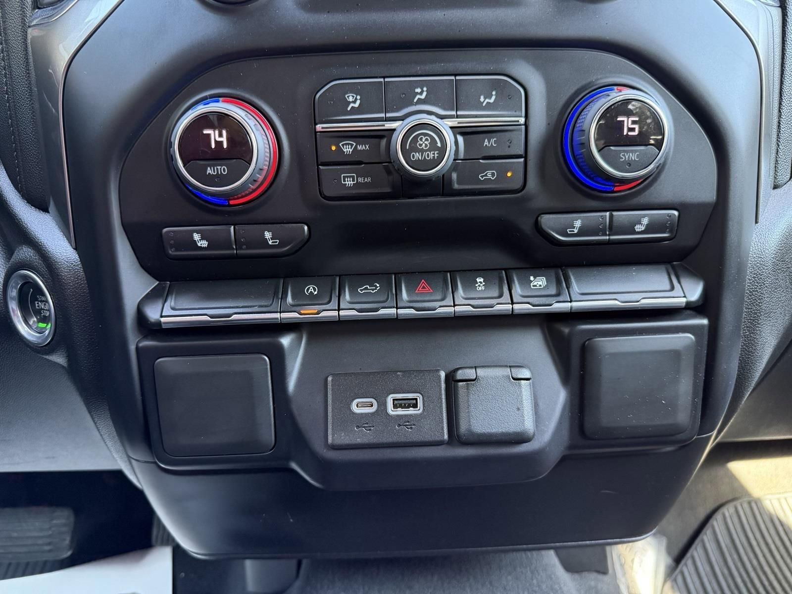 Used 2021 Chevrolet Silverado 1500 LT image 38