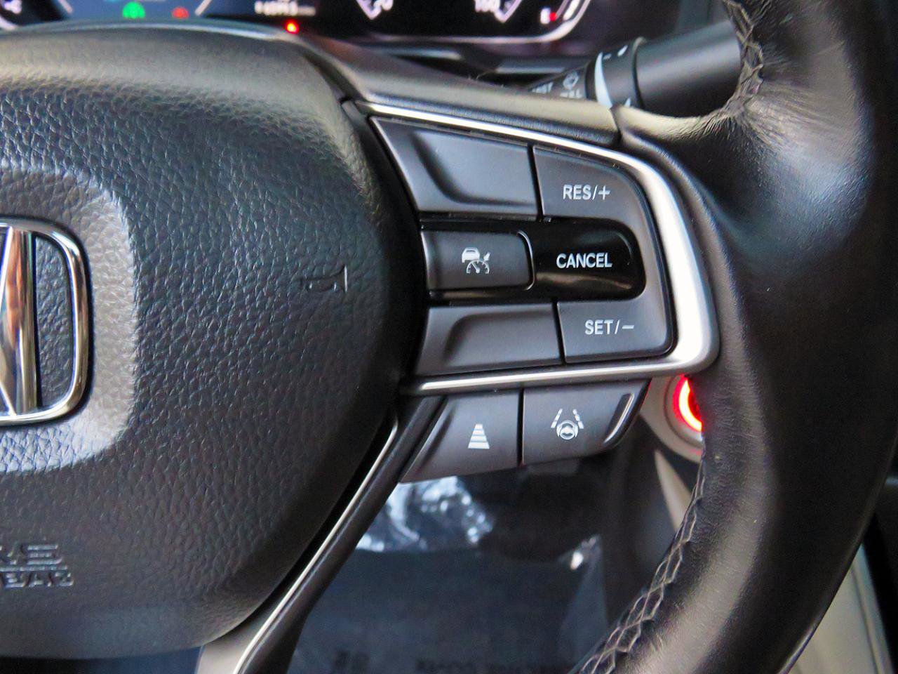 Used 2022 Honda Accord EX-L image 28