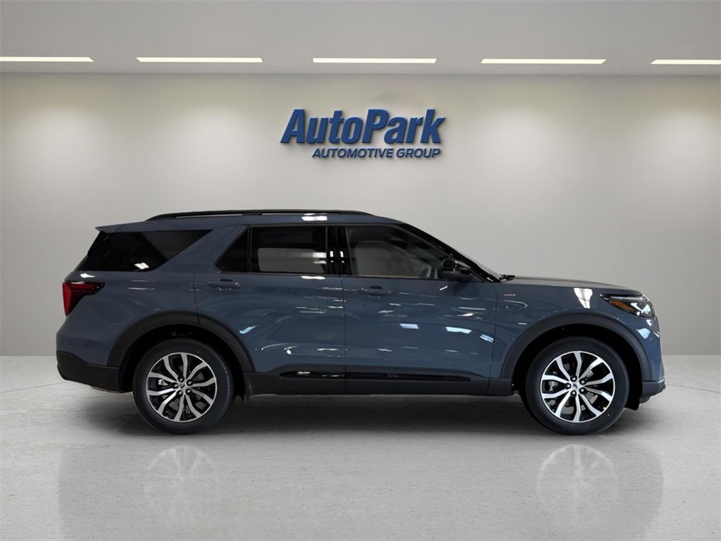 New 2026 Ford Explorer ST-Line image 8
