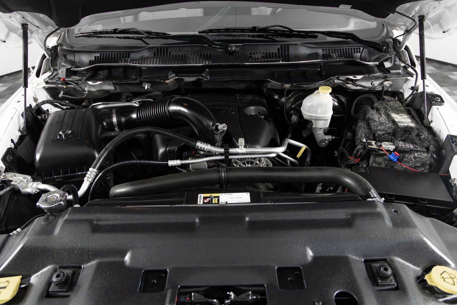 Used 2015 RAM 1500 Laramie w/ Convenience Group image 41