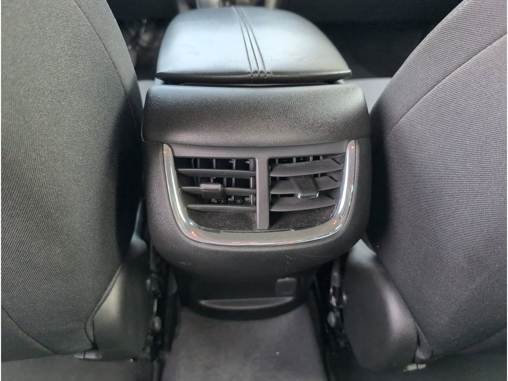 Used 2024 Chevrolet Malibu LT image 33