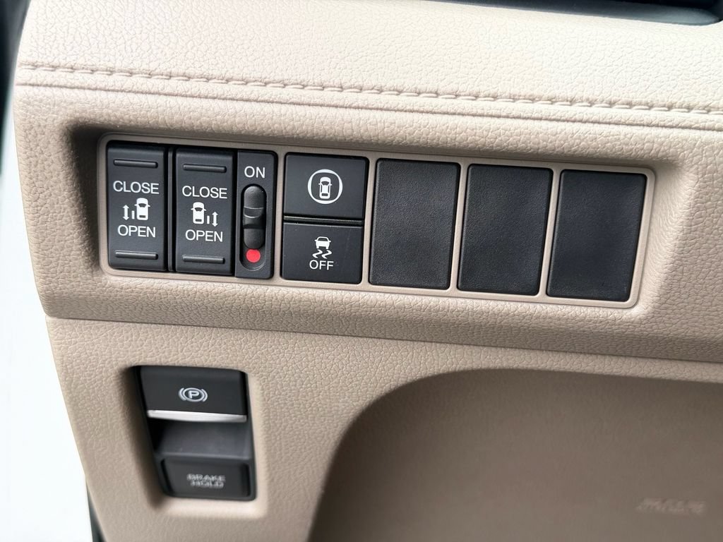 Used 2022 Honda Odyssey EX image 27