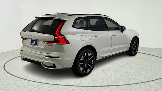 New 2026 Volvo XC60 B5 Plus w/ Climate Package AWD/4WD image 7