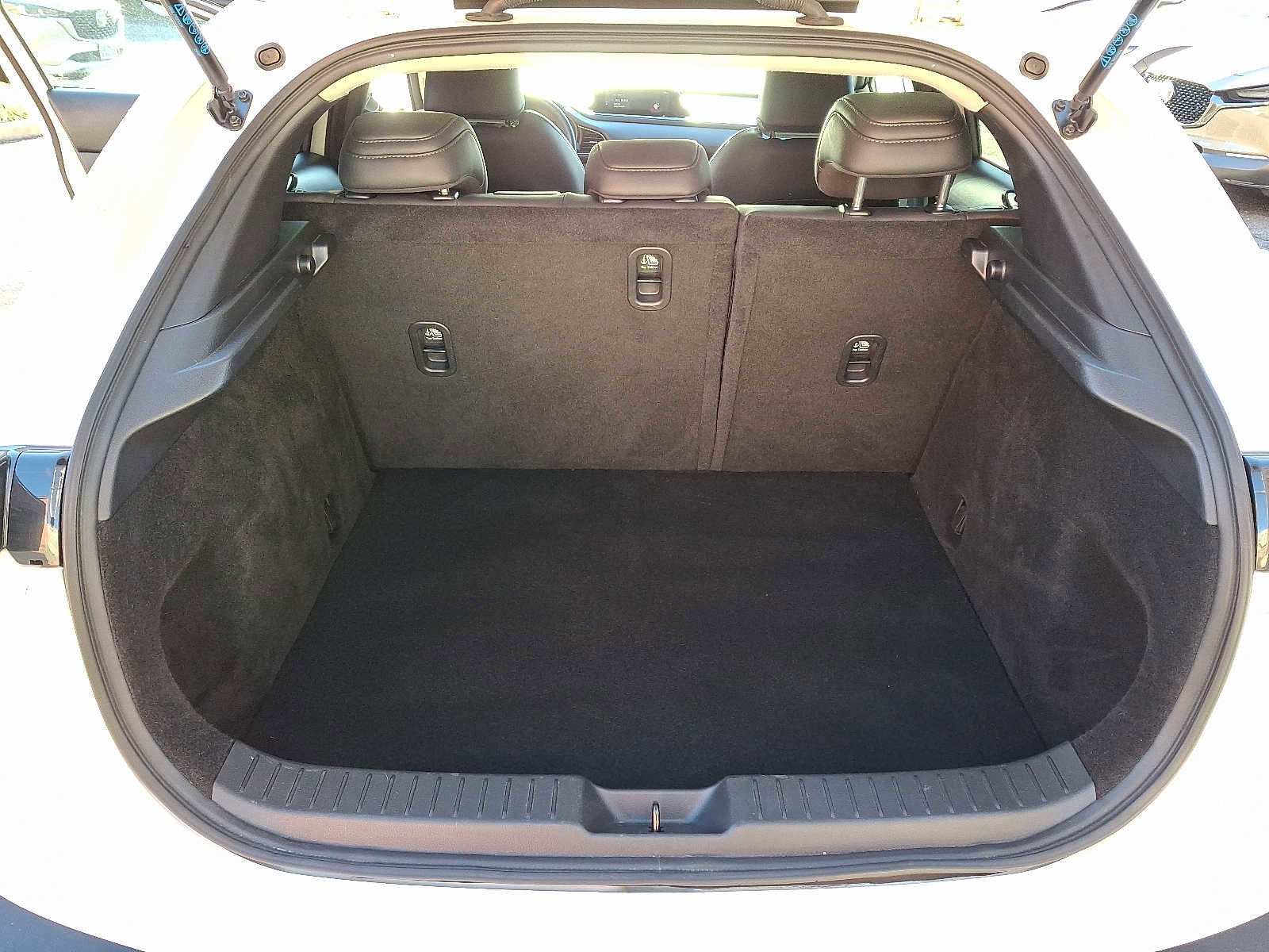 Used 2023 MAZDA CX-30 AWD 2.5 S w/ Select Package image 28