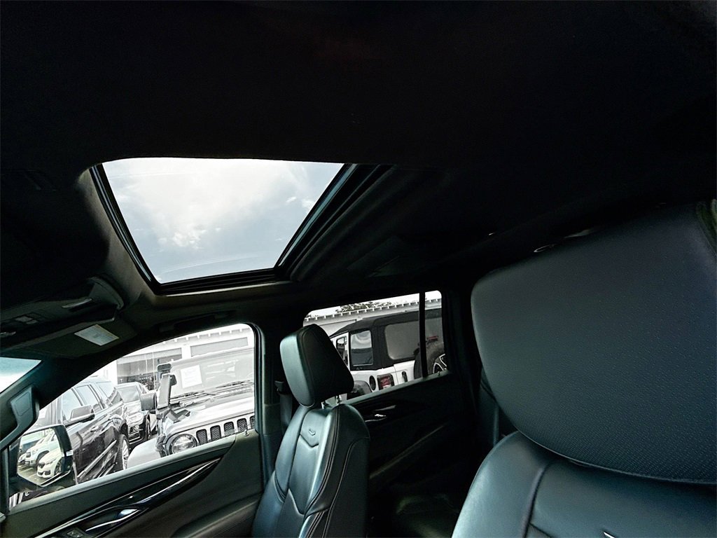 Used 2019 Cadillac Escalade ESV Platinum image 24