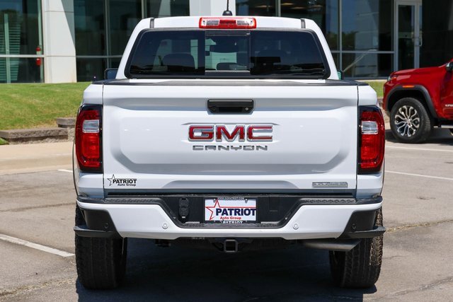 New 2026 GMC Canyon Elevation w/ Convenience Package image 4