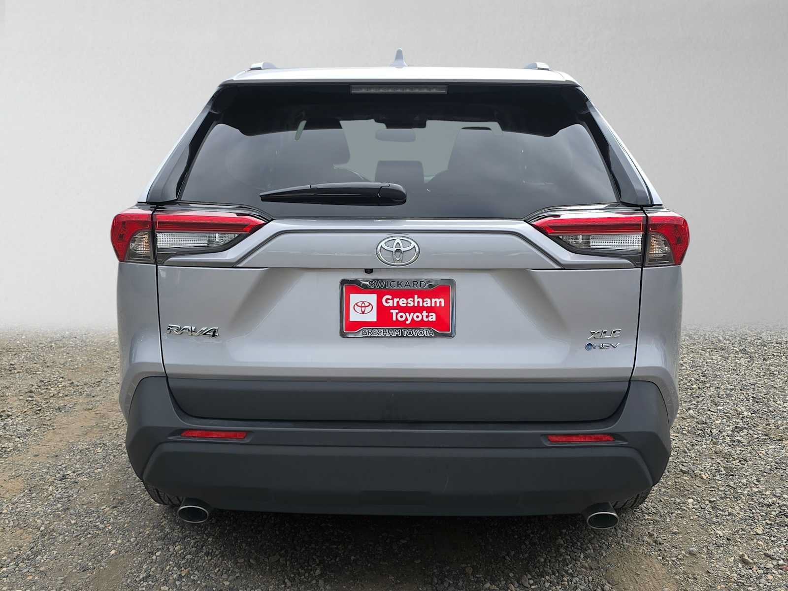 Used 2025 Toyota RAV4 XLE w/ Weather Package AWD/4WD image 4
