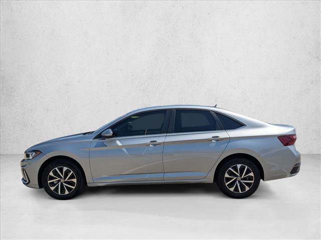 Used 2025 Volkswagen Jetta S image 8