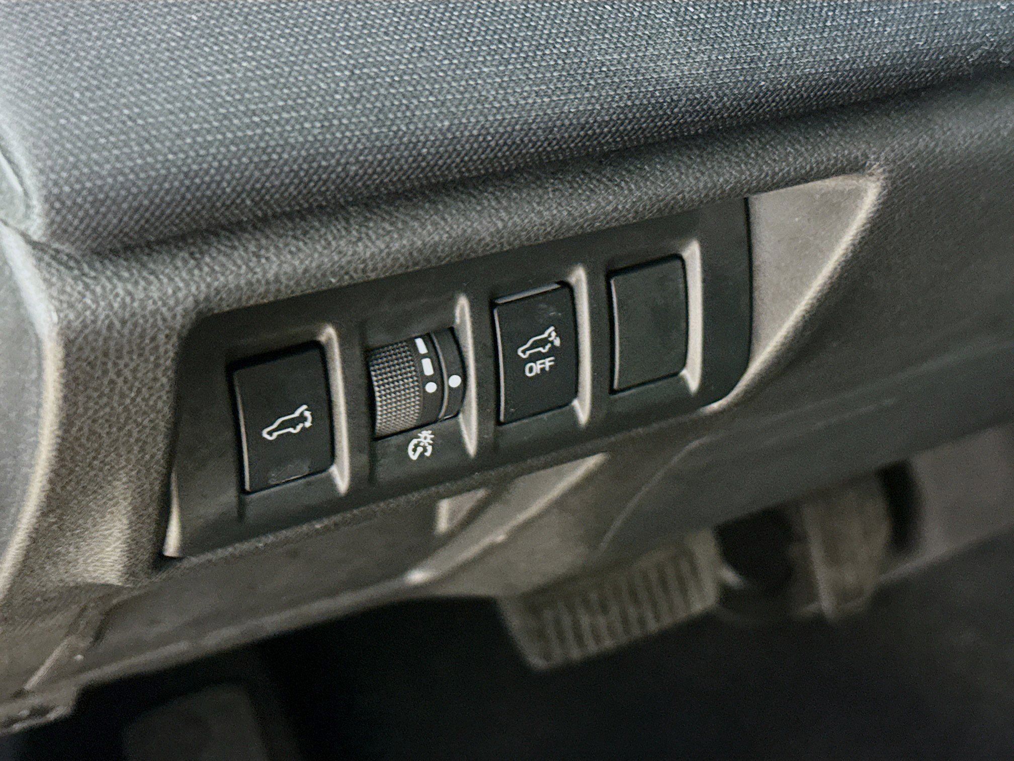 Used 2024 Subaru Outback Premium AWD/4WD image 9