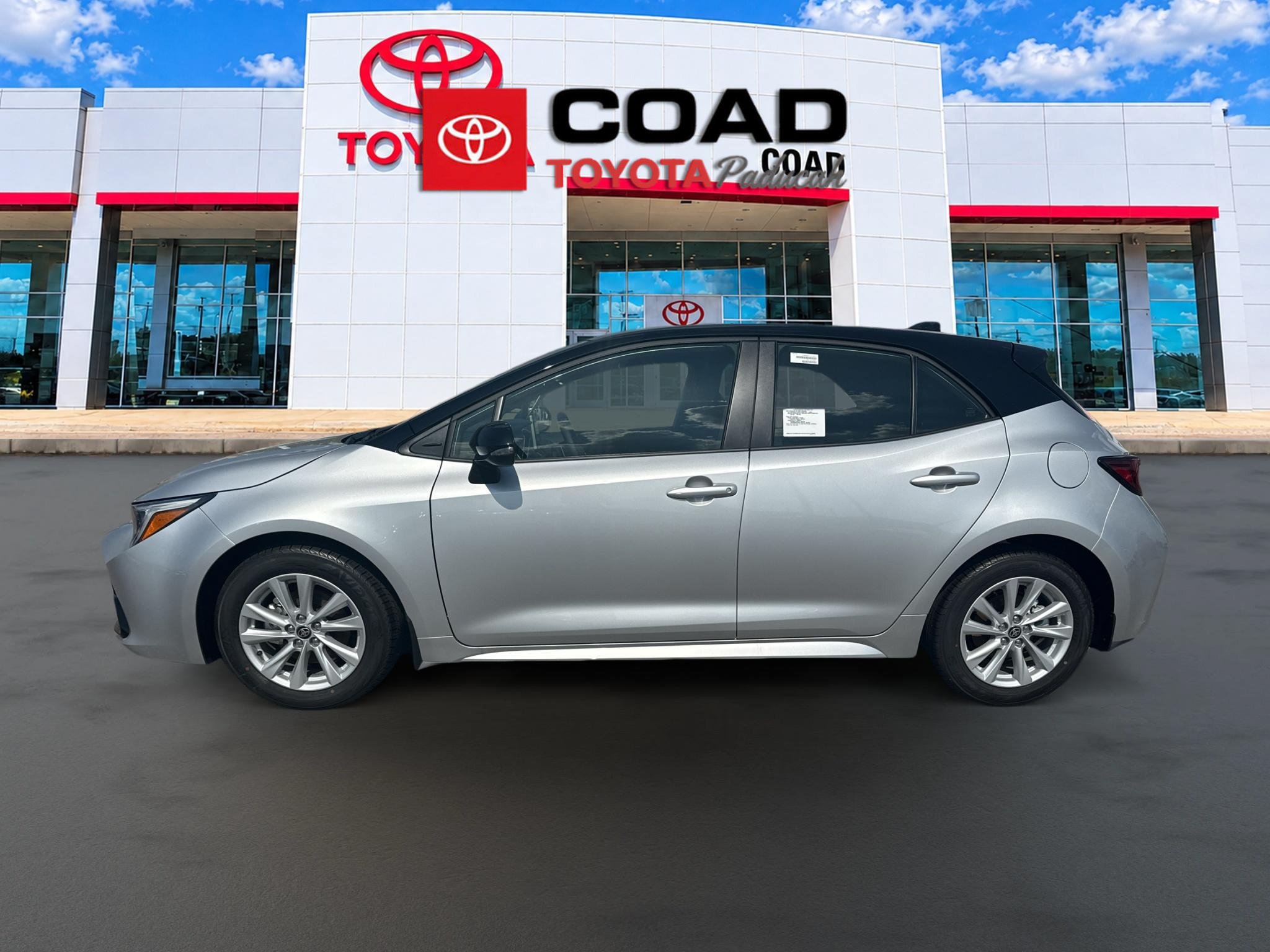 New 2026 Toyota Corolla SE FWD image 2