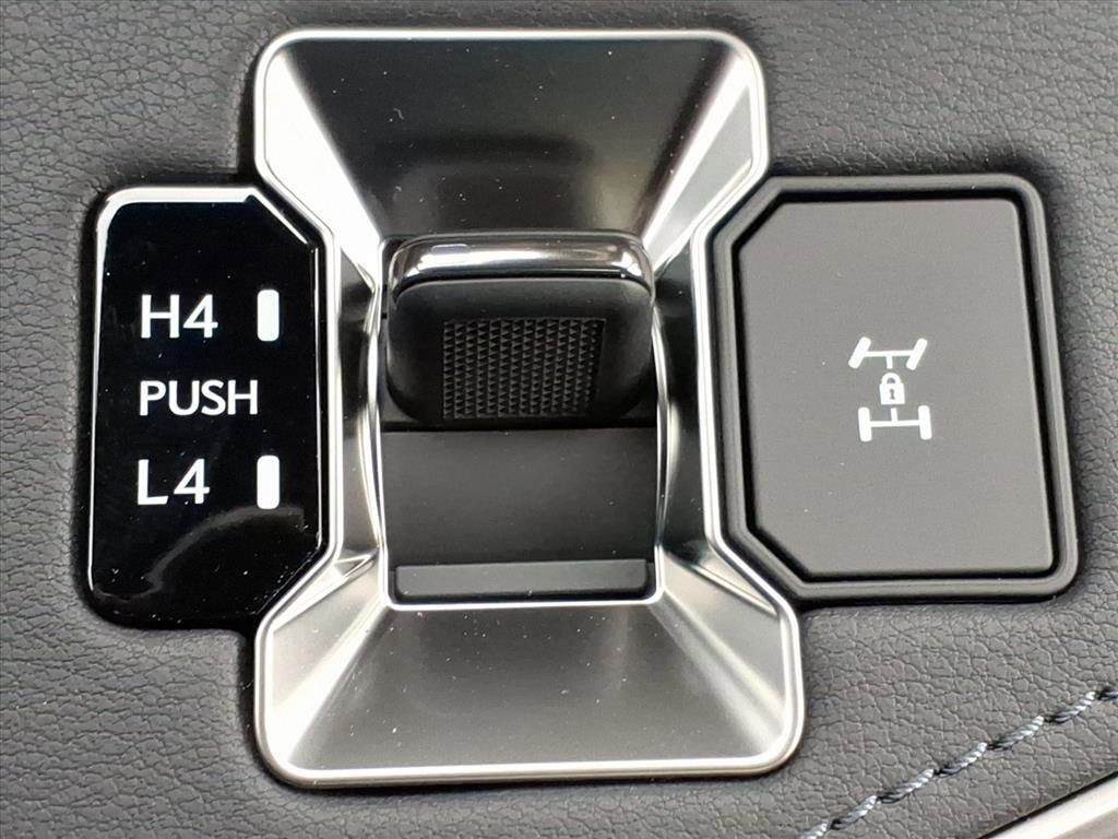 Used 2025 Lexus GX 550 image 22