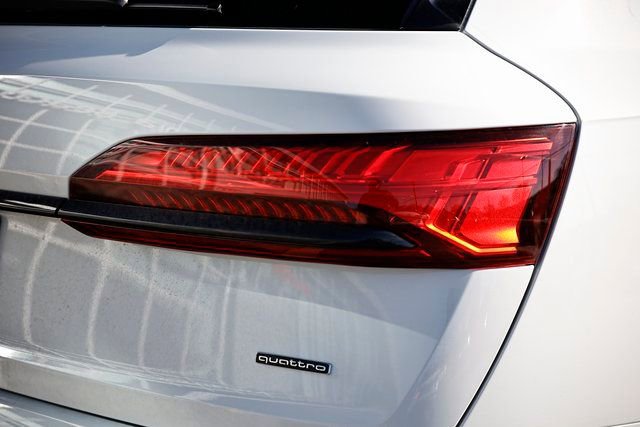 New 2026 Audi Q7 3.0T Premium Plus image 9