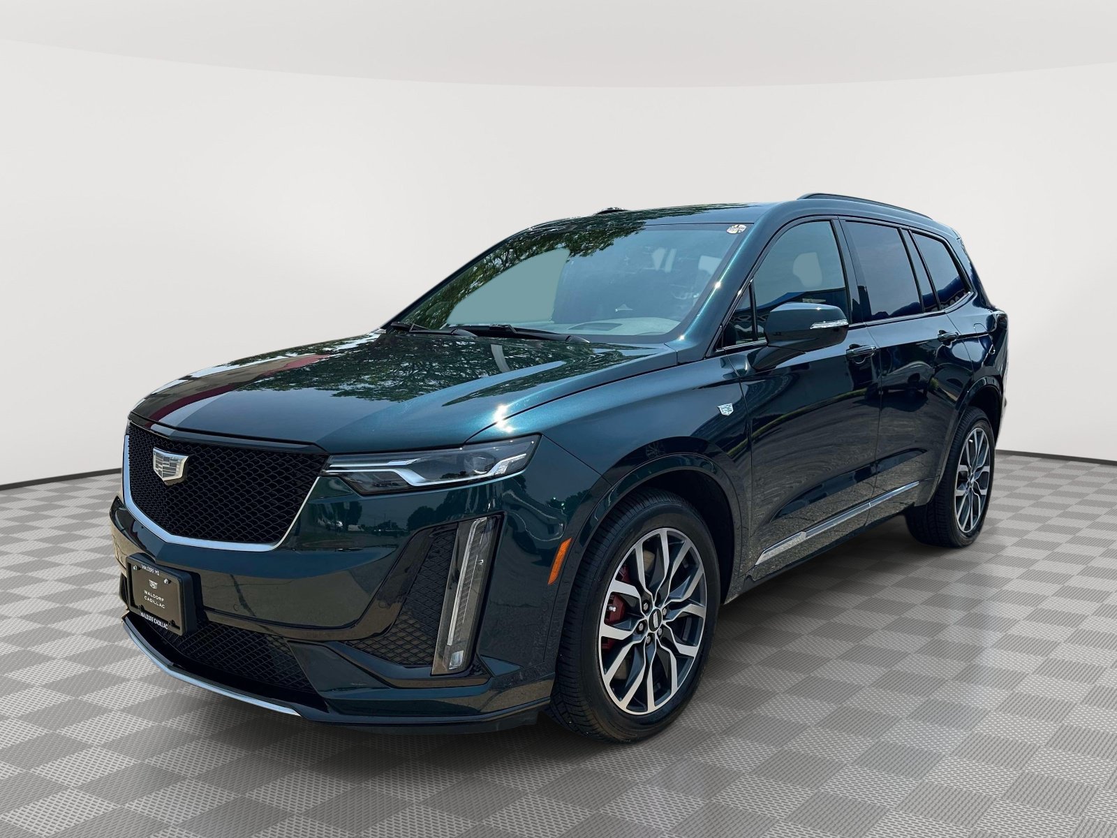 Certified 2024 Cadillac XT6 Sport w/ Technology Package AWD/4WD image 3