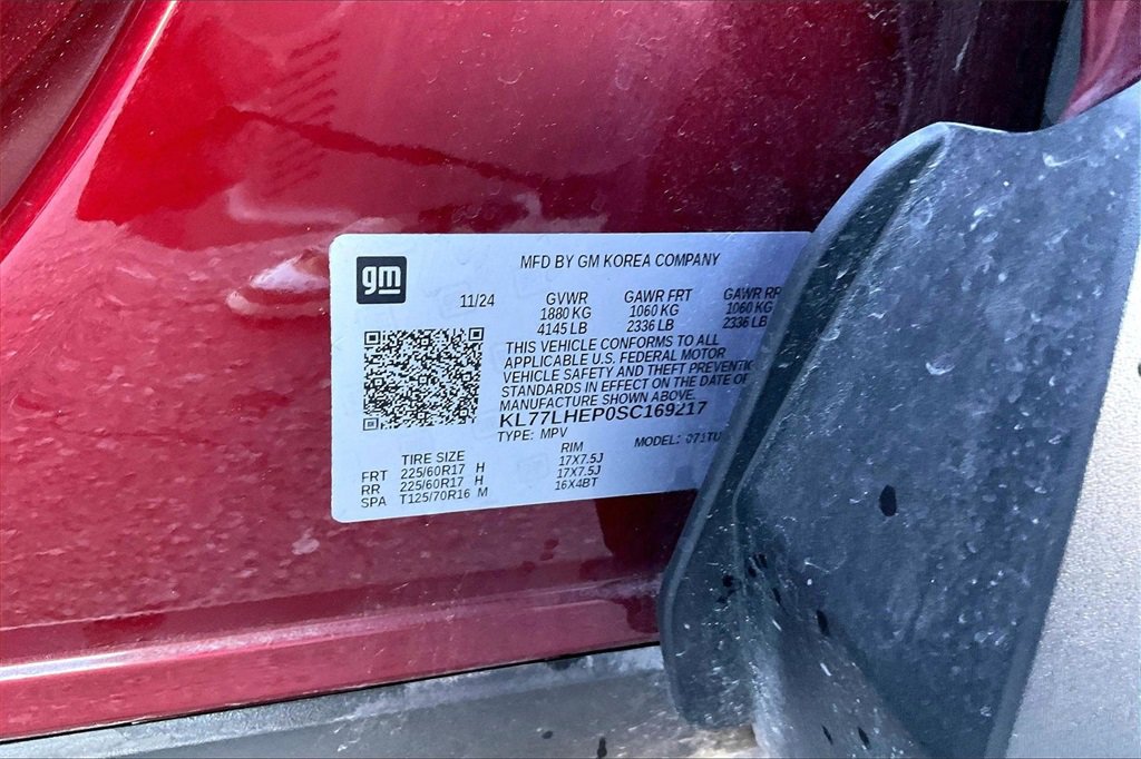 Used 2025 Chevrolet Trax LT image 32